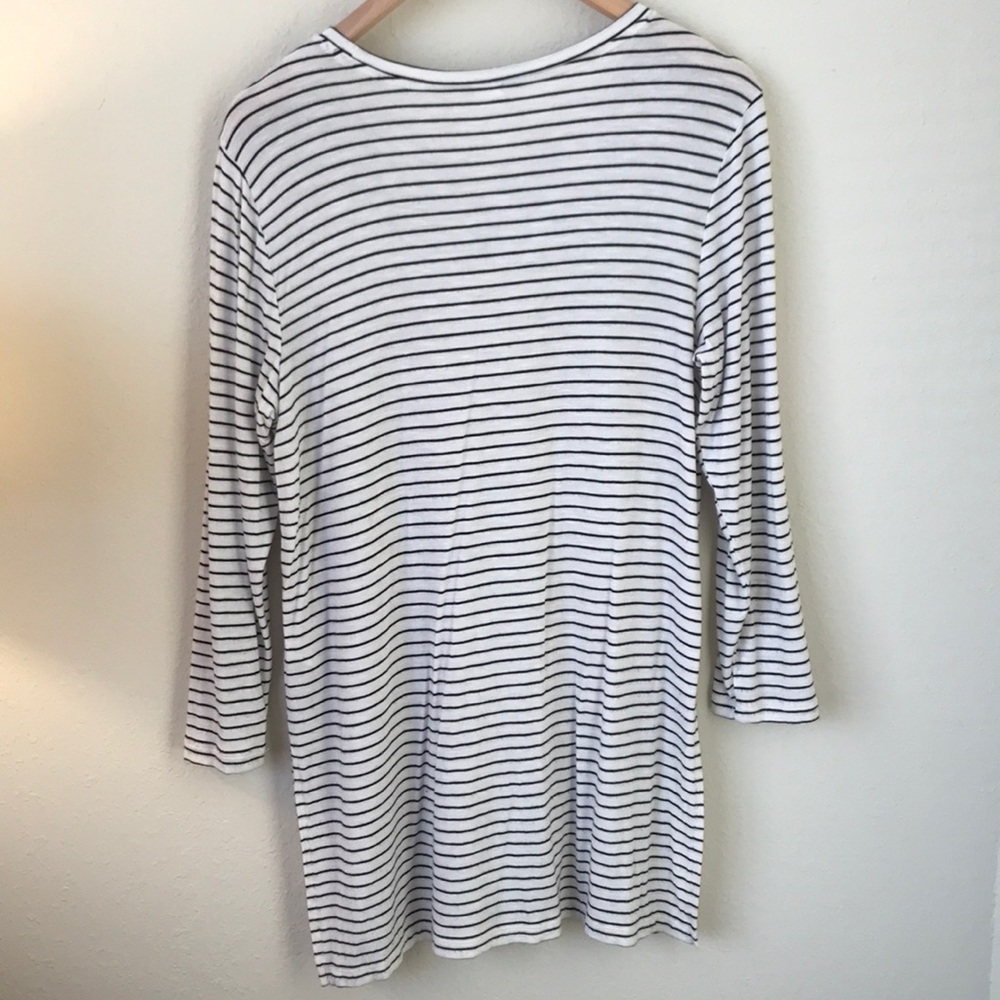 Old Navy | basic tee - Picture 4 of 4